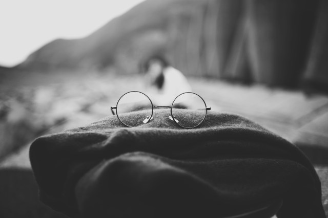 black-and-white-white-photography-darkness-black-monochrome-1169902-pxhere.com